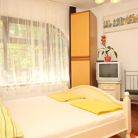 アパート With Wifi Opric, Opatija - 7756 ロヴラン