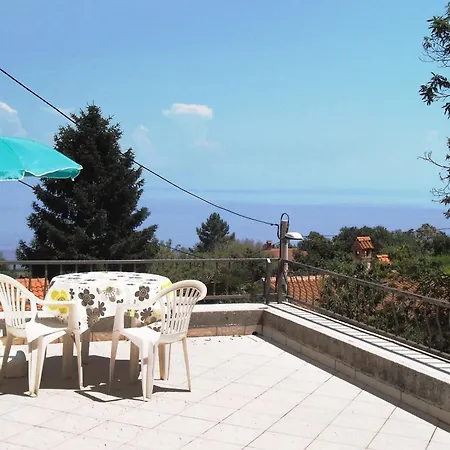 With Wifi Opric, Opatija - 7756 アパート *